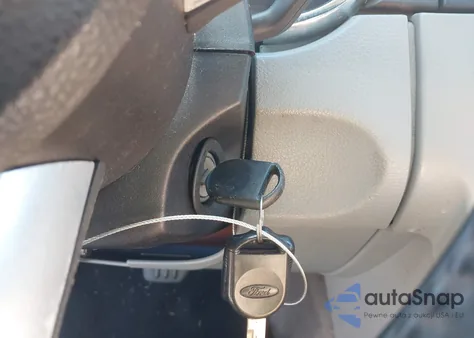 2005 Ford Mustang V6 Deluxe/V6 Premium из США, поврежденный, VIN 1ZVFT80NX55225500